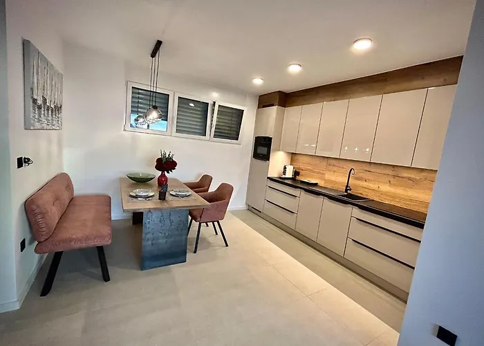 شقة Premium Sea View زادار