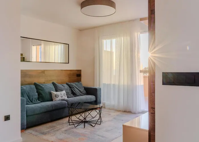 Premium Sea View شقة *