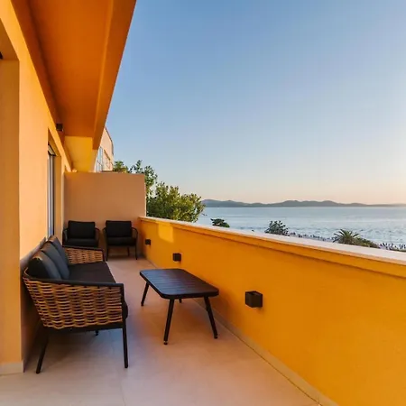 Premium Sea View Lejlighed